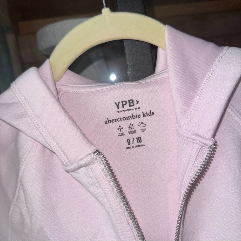 Abercrombie kids ypb neoknit full zip hoodie scuba strawberry milk pastel girls